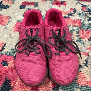 No Bull Trainers Size 8 Pink